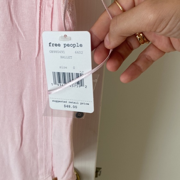 Free People Tank Top NWT - Picture 3 of 4